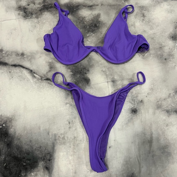 Garage bikini - Picture 2 of 2